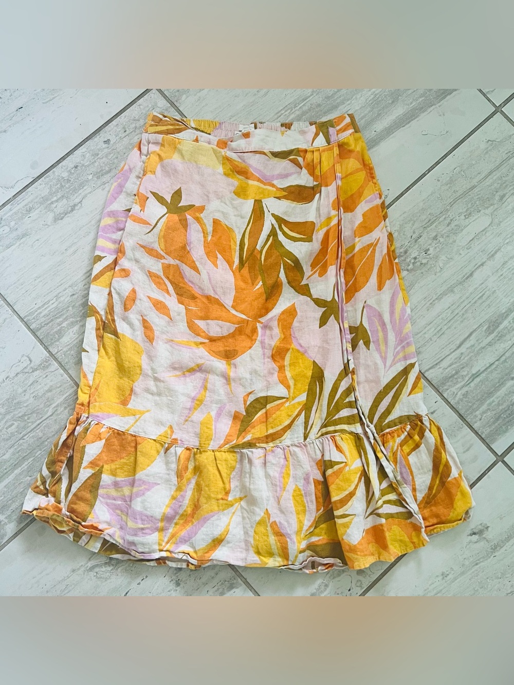 C&C California 100% Linen Tropical Wrap Midi Skirt | Size Large - Picture 2 of 10